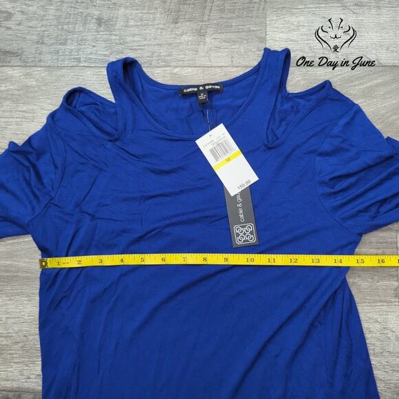 Cable & Gauge Cold Shoulder Long Sleeve Top Size M - Picture 3 of 4